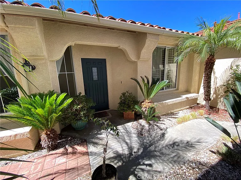 27 Colony Way — Photo 4