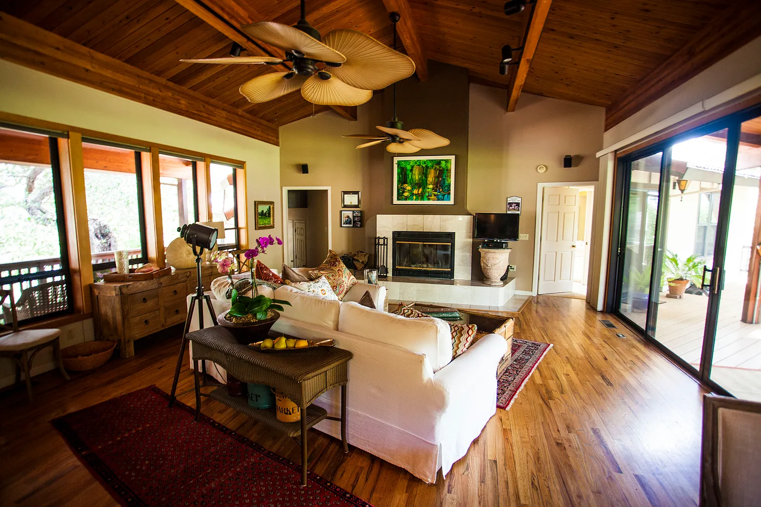 6834 Domingo Dr photo 1