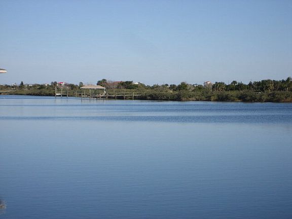 5th image of 157 S Riverwalk Dr