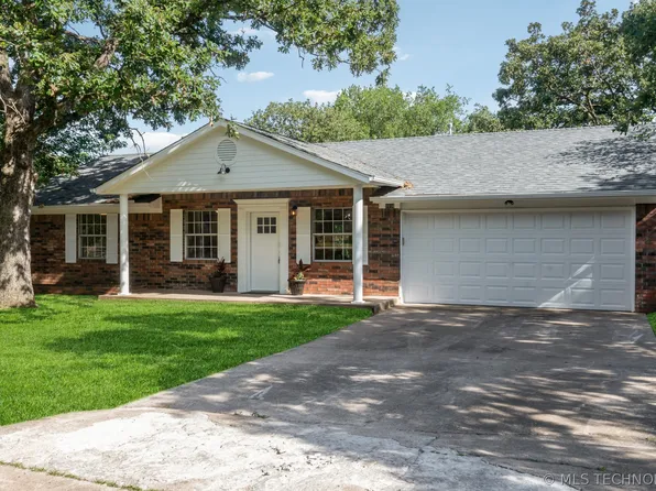 1616 E Jones Ave, Sapulpa, OK 74066