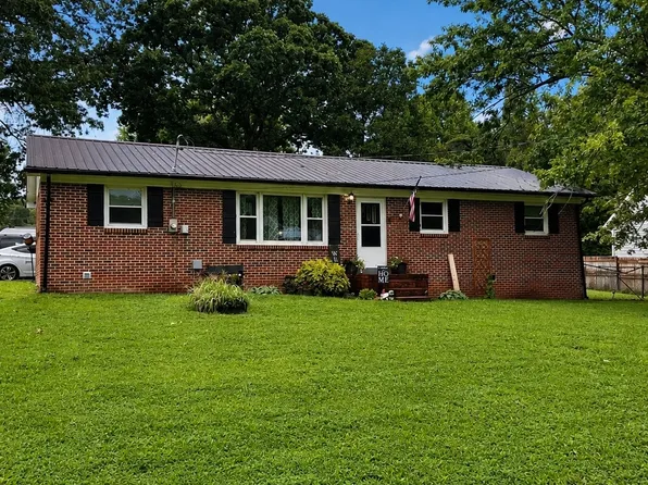 205 Dawn Dr, Mc Minnville, TN 37110