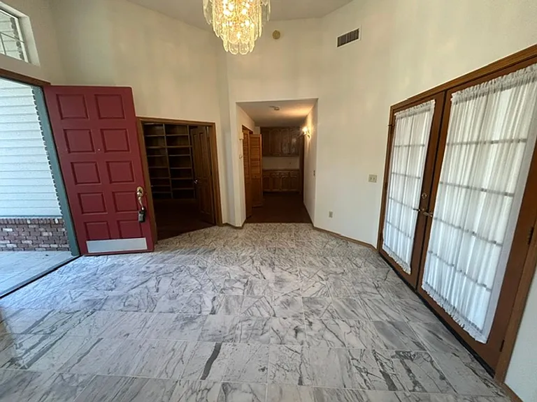 5730 W Laura Ct — Photo 23