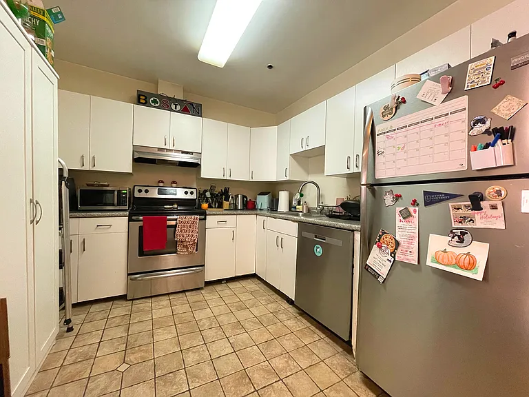 4 Davis Ave #1A — Photo 9
