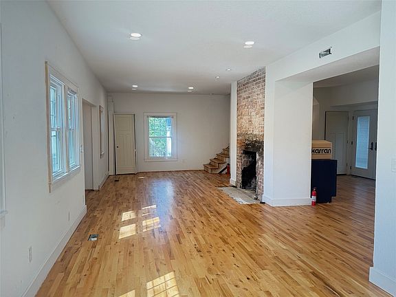 4th image of 5101 Shriver Ave
