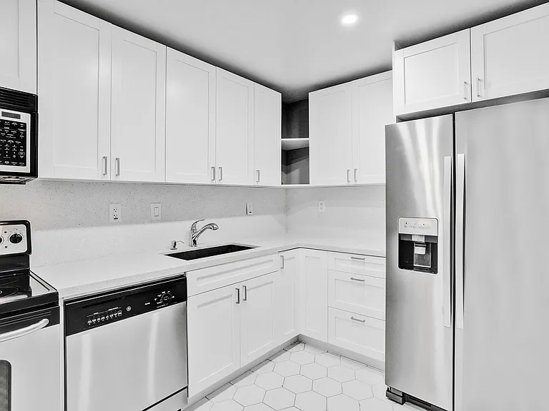 3701 N Country Club Dr #605 — Photo 32