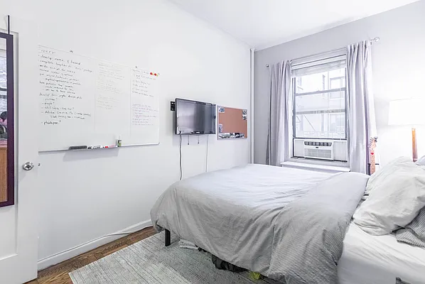 Rented by Bond New York | media 5