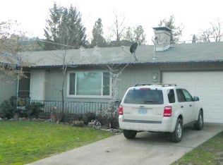 1680 NW Highland Ave, Grants Pass, OR