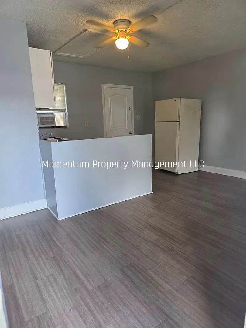 2206 Lucerne Park Rd Unit 1 Winter Haven, FL 33881 — Photo 1