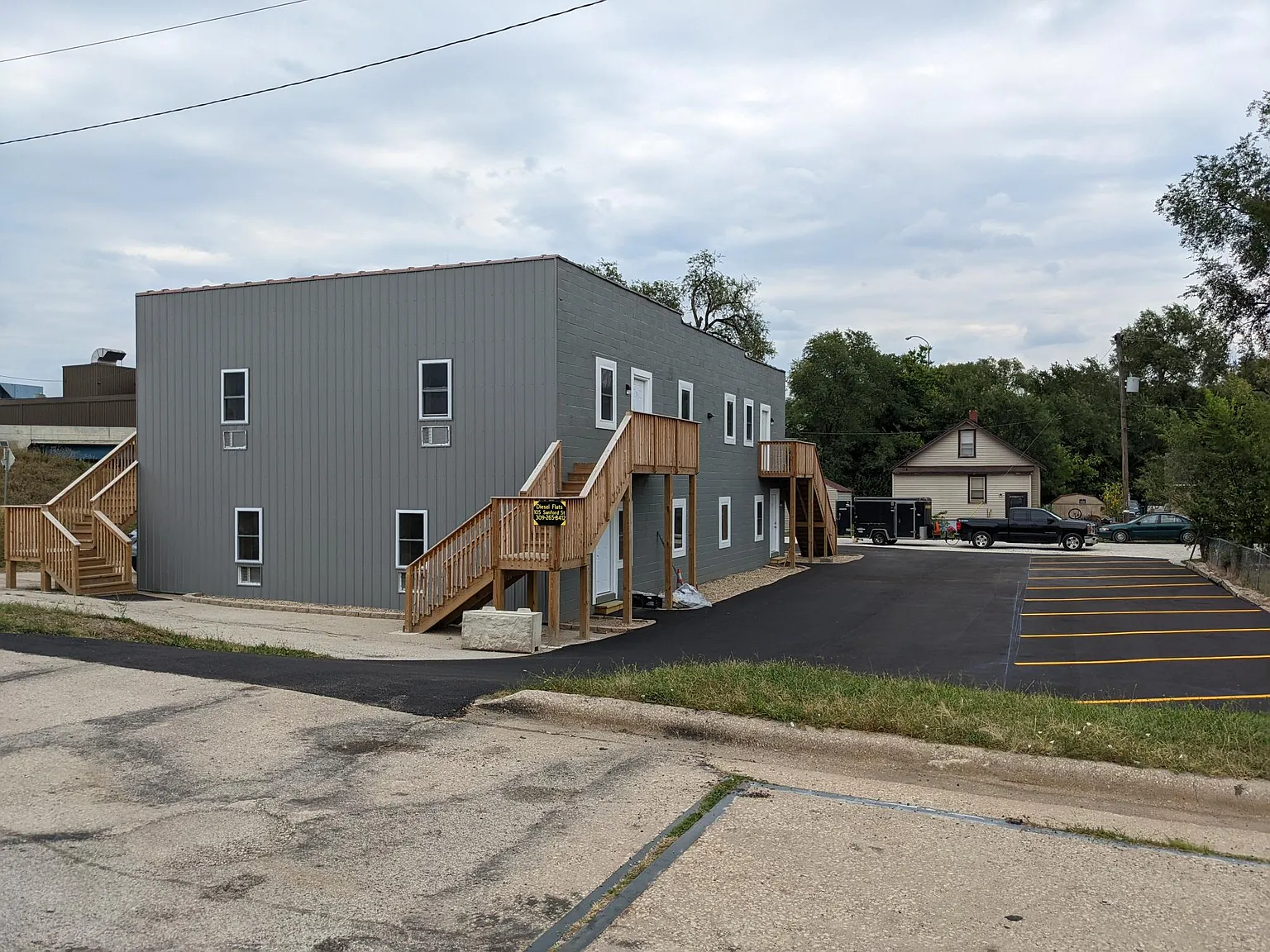 1 bed, 400 sqft, $900 — Photo 1