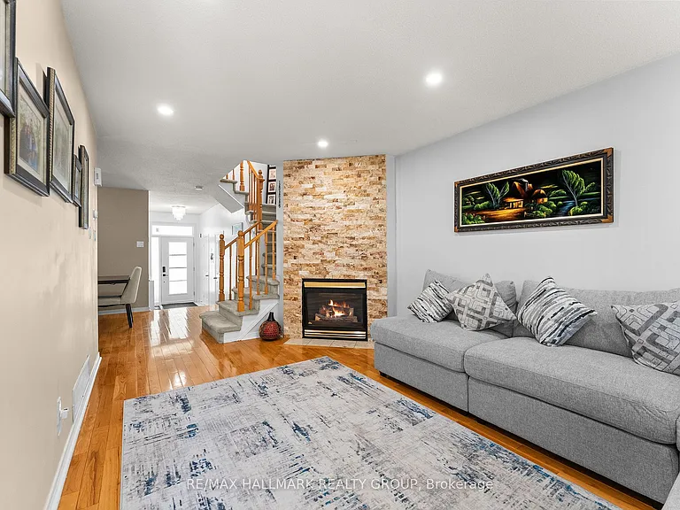 1157 Marchant Dr — Photo 1