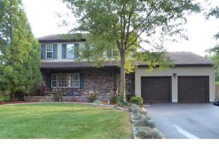 633 Flock Rd, Hamilton, NJ 08690