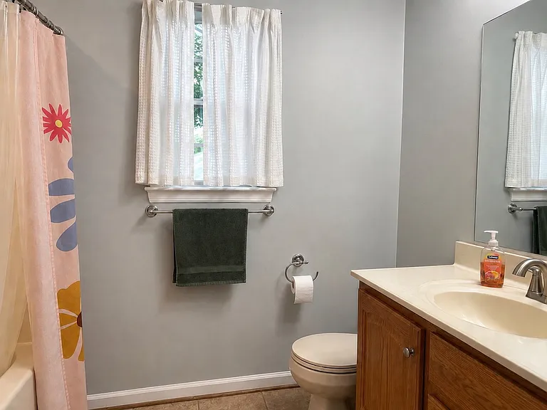 1591 Winthrope Dr — Photo 18