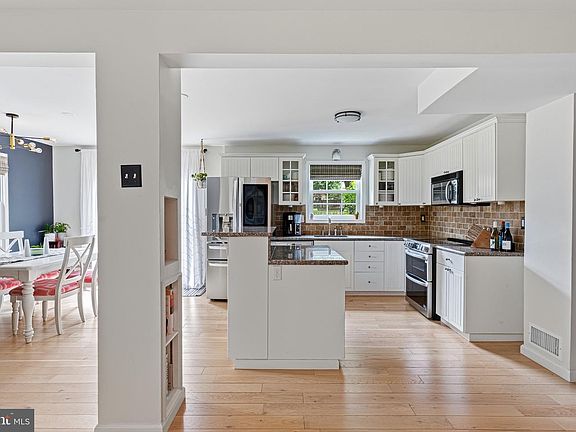 5th image of 6850 Brian Michael Ct