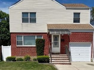 242-19 133rd Ave, Rosedale, NY 11422