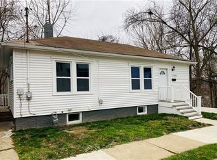 2706 Locust St, Beaver Falls, PA 15010
