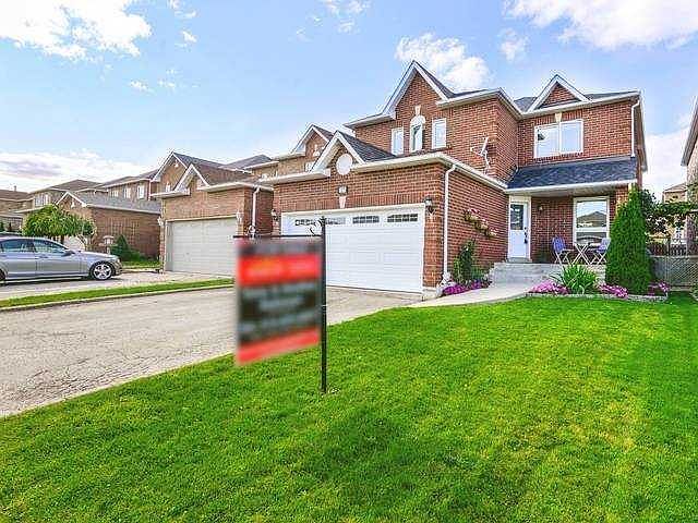 1st image of 327 Marshall Cres