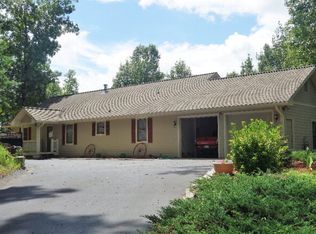 218 Choga Rdg, Whittier, NC 28789