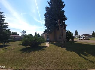 312 4th St, Regent, ND 58650