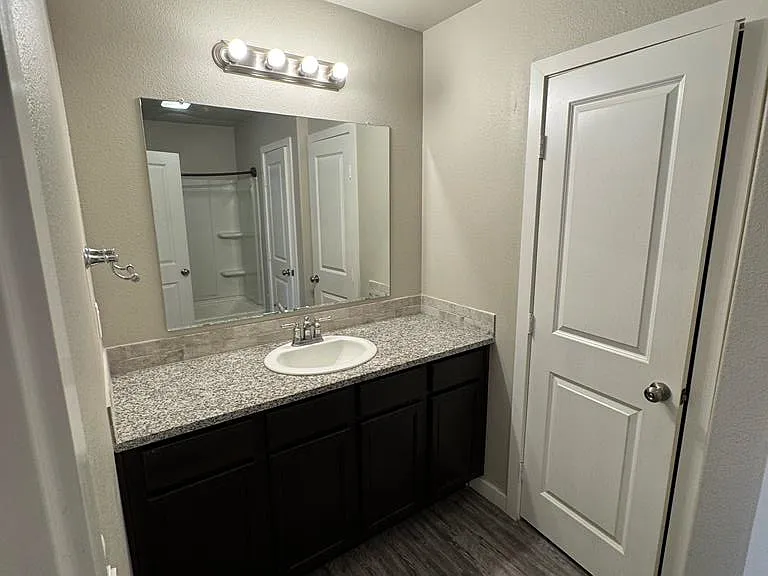 88 Maverick Dr — Photo 8
