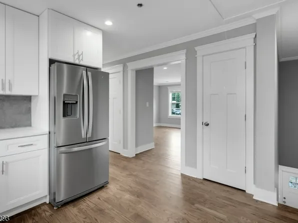 18C Columbia Rd, Basking Ridge, NJ 07920