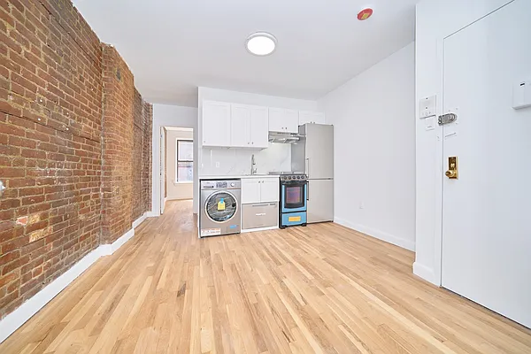 Rented by Living New York | media 11