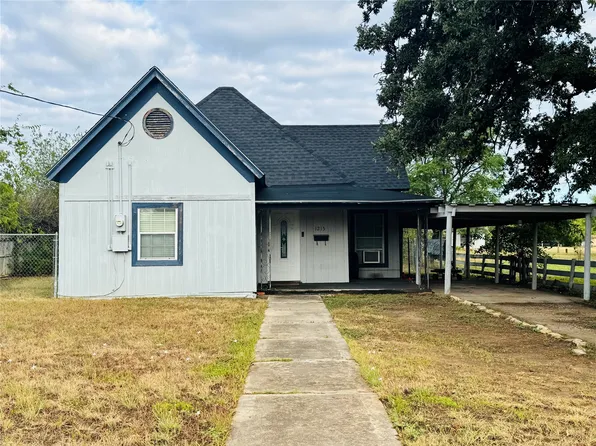 1215 Melwood Ave, Brownwood, TX 76801