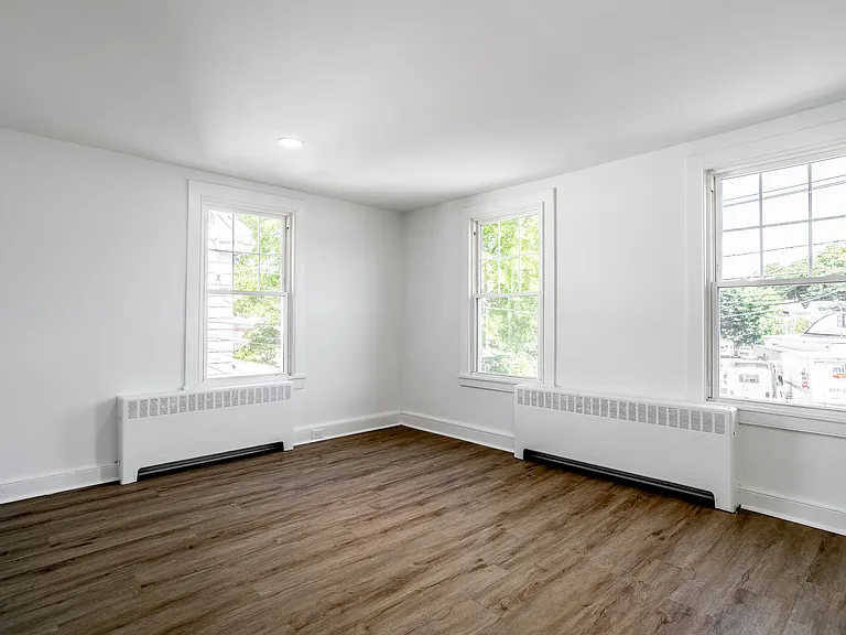 170 Mill St — Photo 18