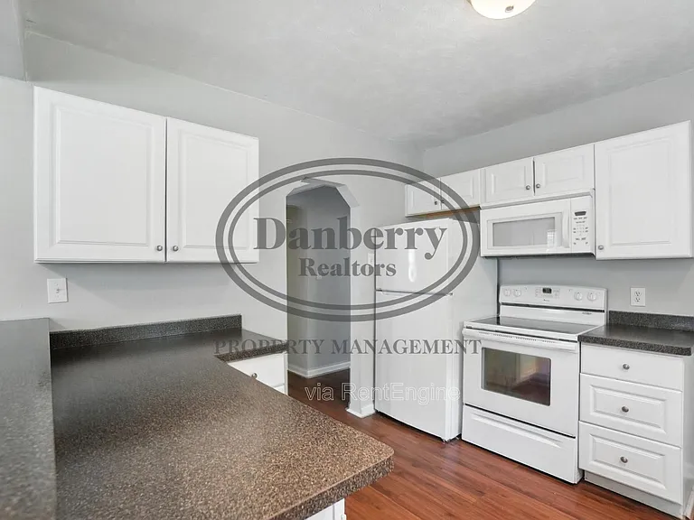 822 Searles Rd — Photo 14