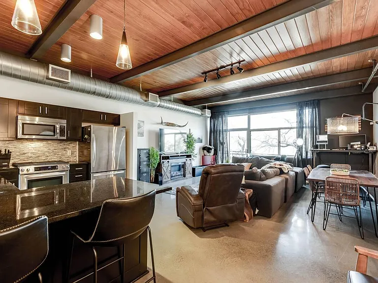 2205 N Lamar Blvd #215 — Photo 7