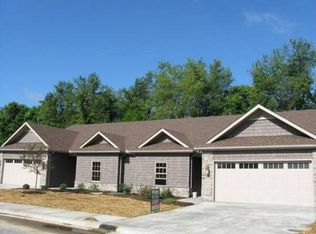 2212 Cottage Ct, Terre Haute, IN 47803
