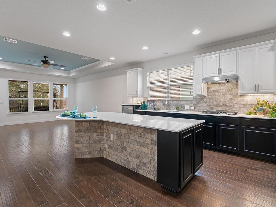 1st image of 706 Kite Rdg