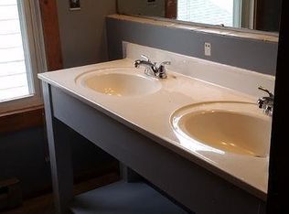 822 1/2 Maple Ave, Findlay, OH 45840