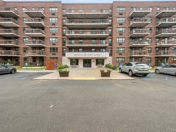 1376 Midland Avenue #602, Bronxville, NY 10708