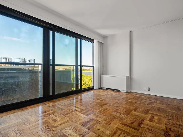 180 Beacon St #9 — Photo 4