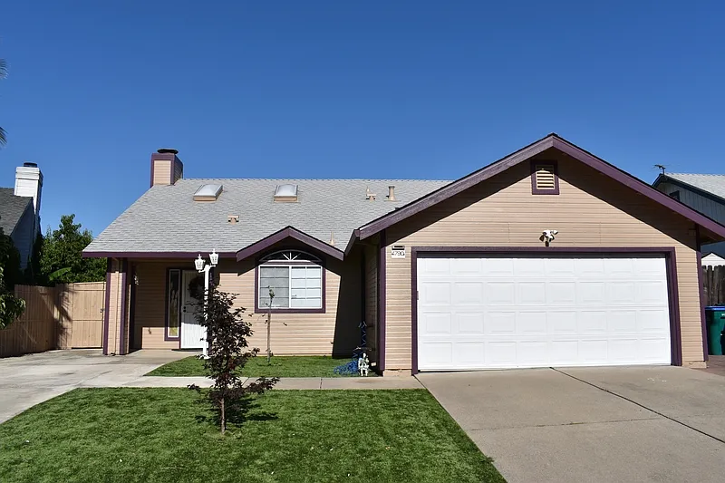 4790 Winona Way
