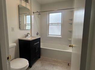 32 Bretton Rd #2, West Hartford, CT 06119