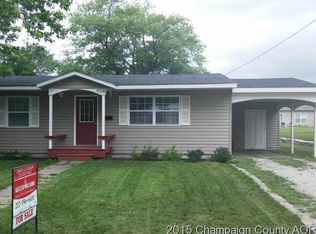 906 E Newkirk St, Tuscola, IL