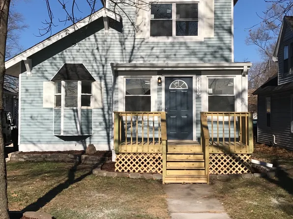 2130 E Walnut St, Des Moines, IA 50317