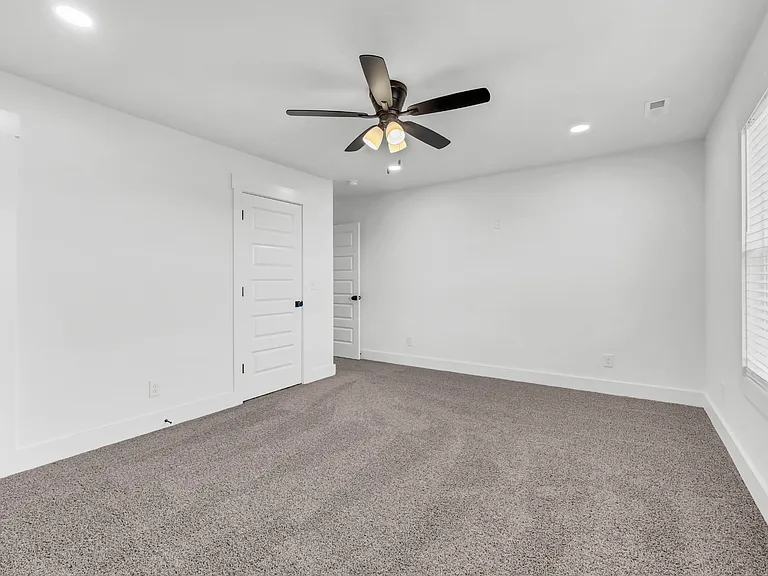 348 Front Ridge Cir — Photo 18