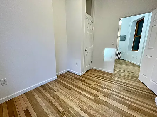 Rented by J PRESTON AND ASSOCIATES INC | media 7