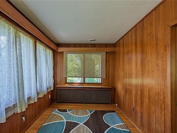 2nd image of 126 Underwood Ave