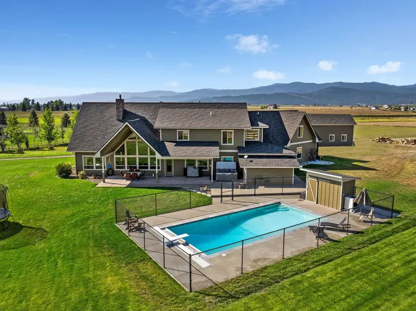 1250 Moon Bow Loop, Kalispell, MT 59901