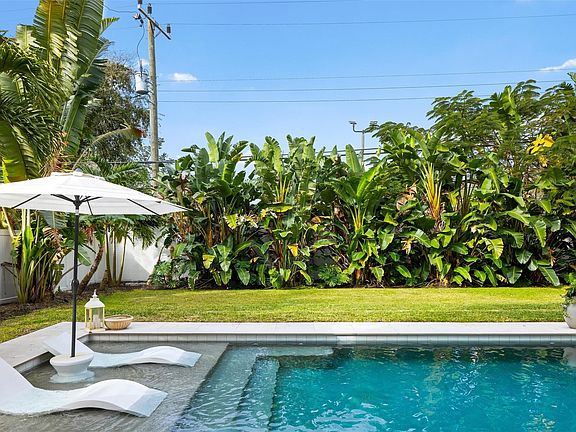 5th image of 1405 NE 4th Avenue