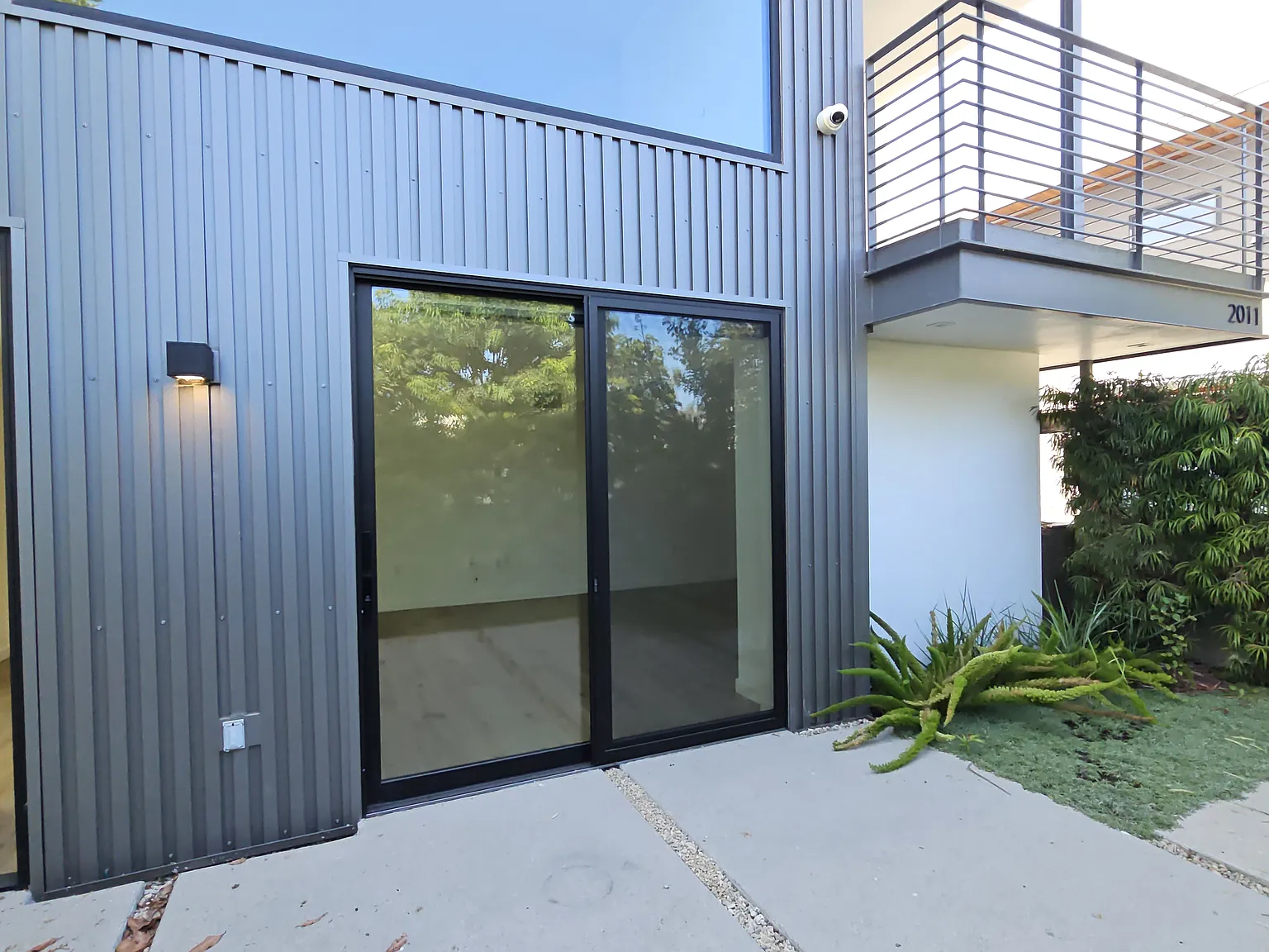 4 bed, 3600 sqft, $13,600 — Photo 4