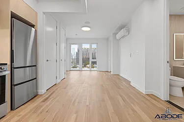 558 Sackett Street, #2A