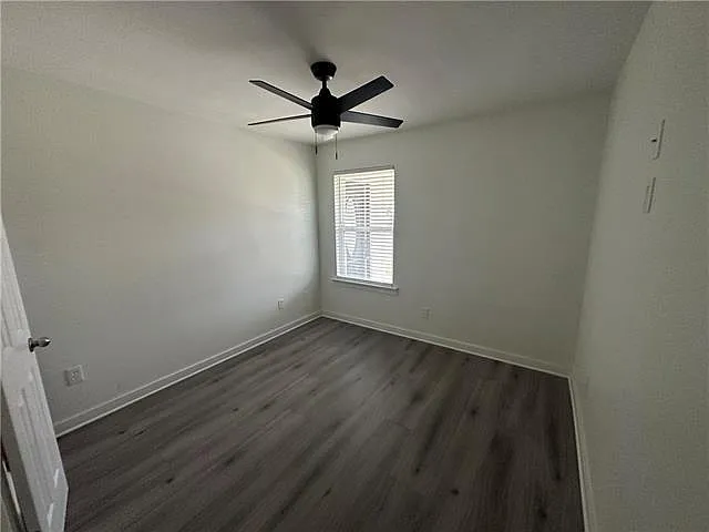 2301 Esteban St — Photo 7