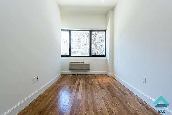 Rented by EXR | media 116