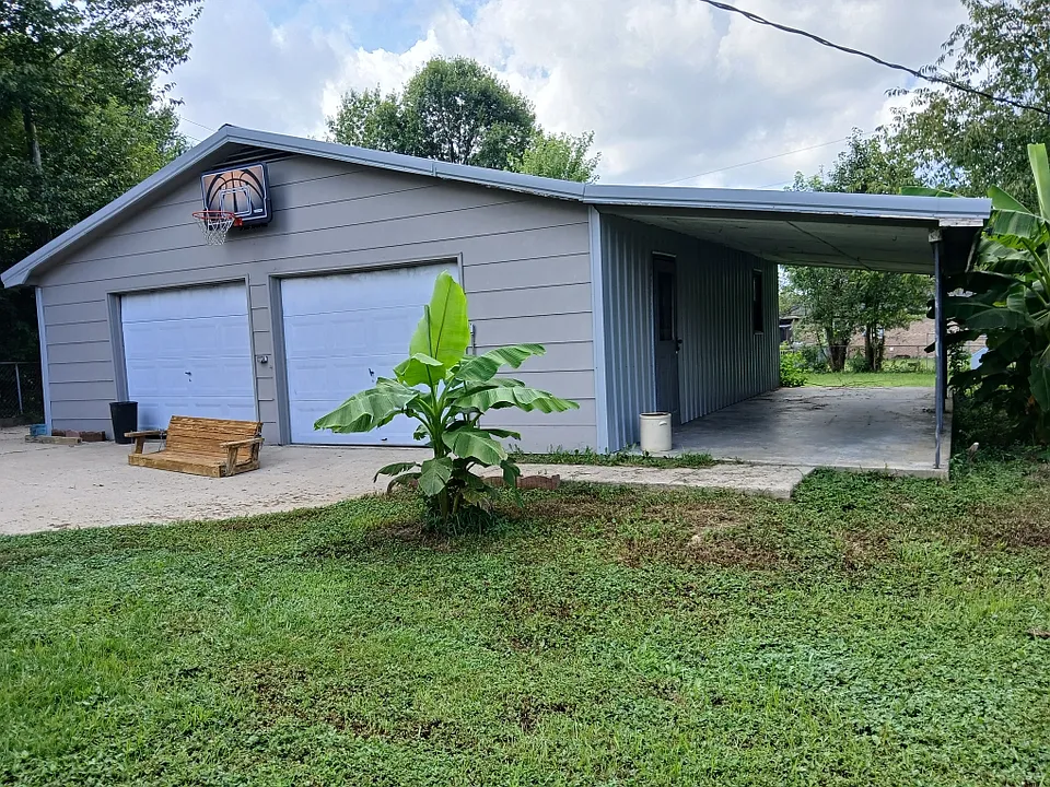 118 Ash Ct