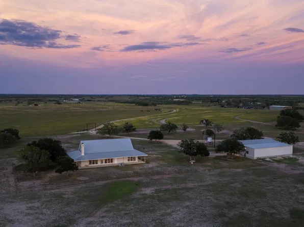 14068 Fm 1344, Falls City, TX 78113