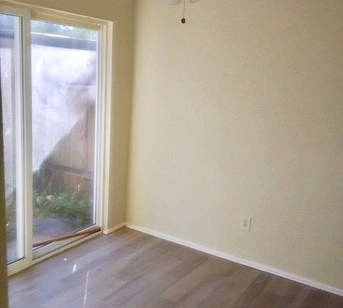 Dining room, new paint,floor